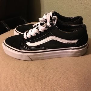 🔲Black & White Vans Classics🔲