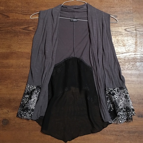 Buckle cardigan