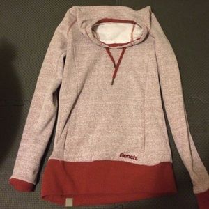 Sweater athletic