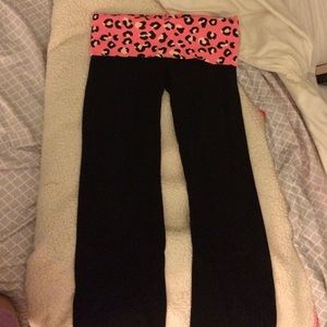 VICTORIAS SECRET PINK BOOTCUT LEGGINGS