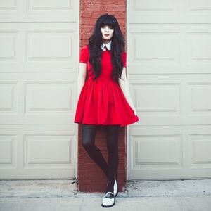 Deandri Red Collared Dress 🌹💀