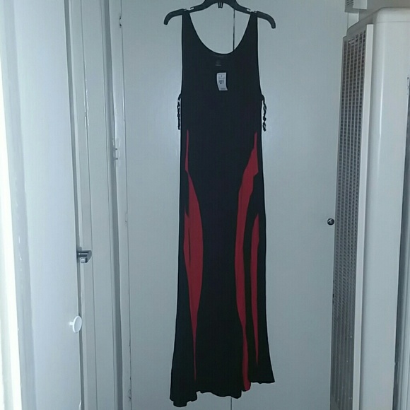 Black and red striped sleeveless dress