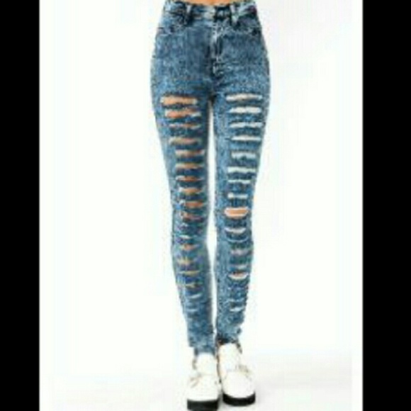 Denim - NEW- High Waisted Acid Wash Skinny Jeans - SZ 7