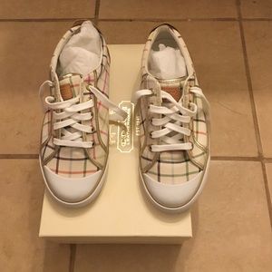 Shoe