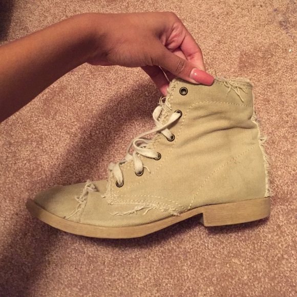 Steve Madden Boots