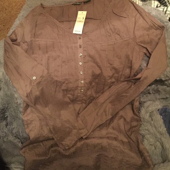 WOMENS EDDIE BAUER TOP SIZE SMALL