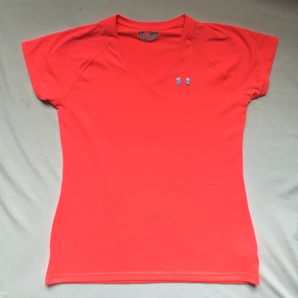 🚫SOLD🚫 Under Armour HeatGear women's  tee