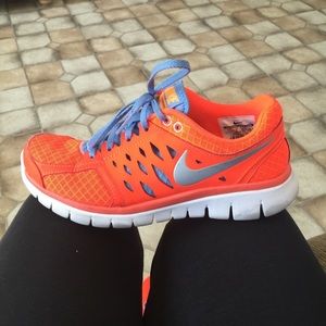 Nike flex run size 7.5 great condition