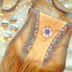 Hip fringe soft leather crossbody - barely worn🌵
