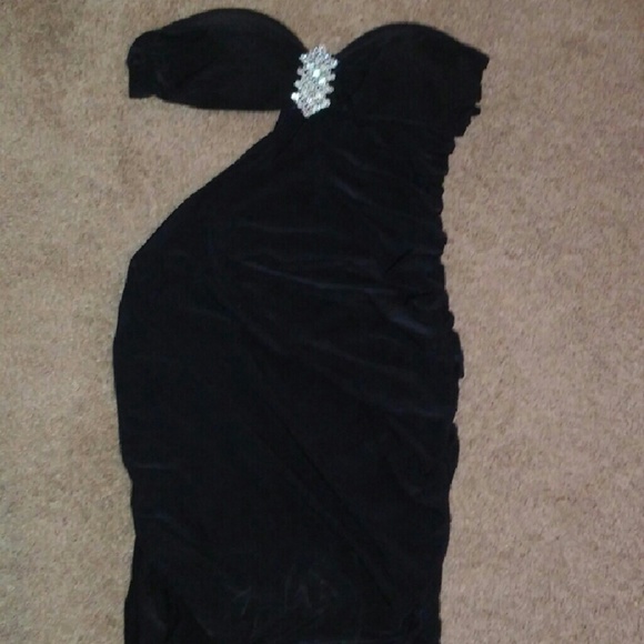 Little Black Dress 10% off 24 hrs - Picture 1 of 3