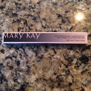 Facial Highlighting Pen