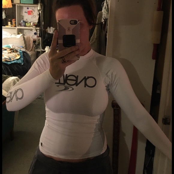 O'neiLL rash guard swim shirt  long sleeve SPF 50