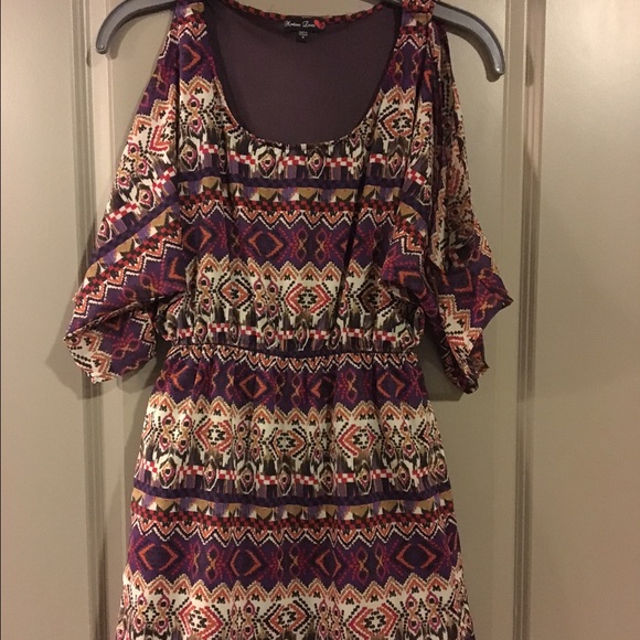 🔺SOLD🔺Open sleeve dress - Picture 3 of 4