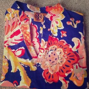 Beautiful Tory burch tunic top!