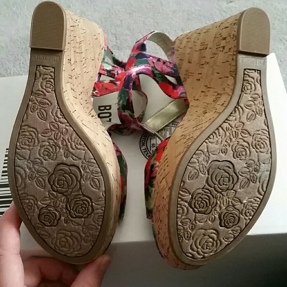 DONATED NIB Carlos Santana Wedges sz 7.5 - Picture 4 of 4