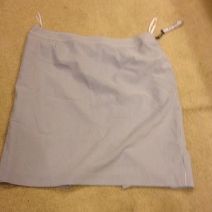 Levine  navy/white  seersucker skirt new with tag