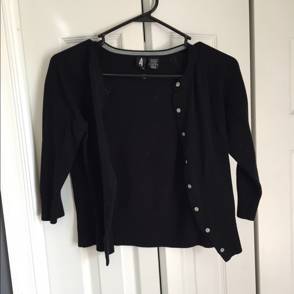 3 Quarter Sleeve Cardigan