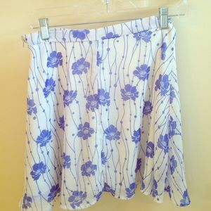Flowy, spring mini skirt