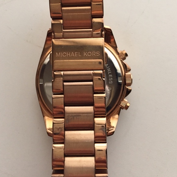 Michael kors rose gold watch - Picture 2 of 5