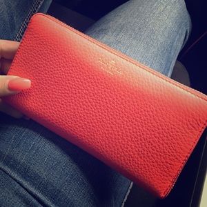 Like new Kate spade wallet