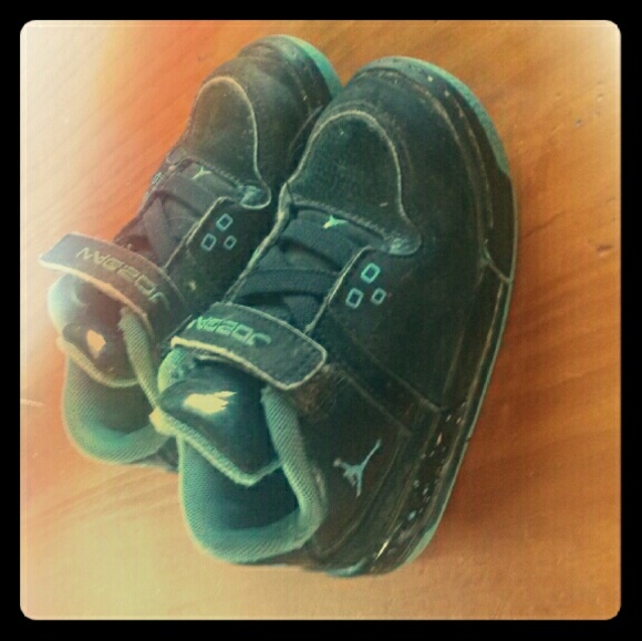 Jordan boys shoes size 8c