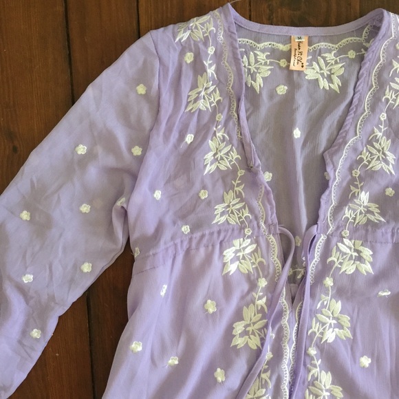 Lavender and White Boho Dress - Picture 2 of 2