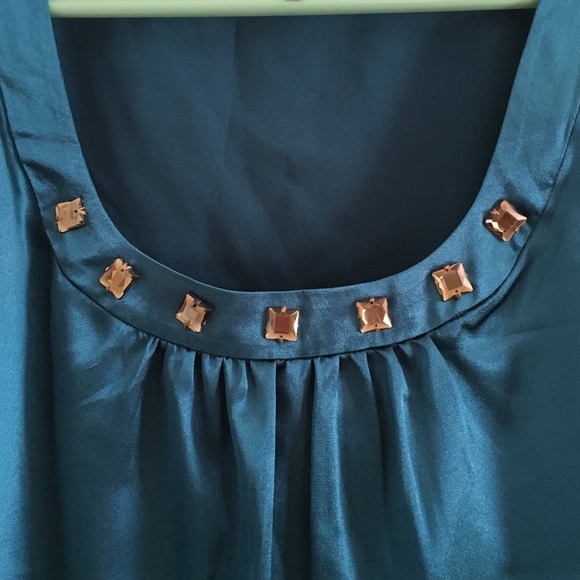 Daisy Fuentes Tops - Beautiful Blue Blouse with Gray Crystal Accents Daisy Fuentes Tops - Beautiful Blue Blouse with Gray Crystal Accents