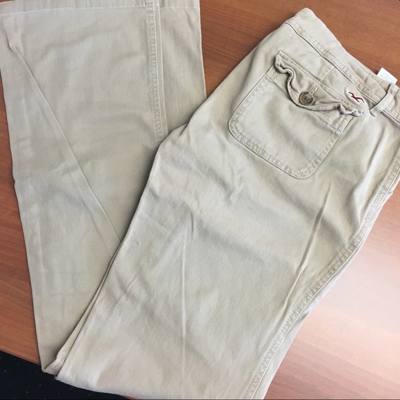 Hollister Khaki bootcut size 9R cali stretch pants