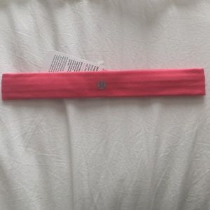 Lululemon Skinny fly away tamer headband