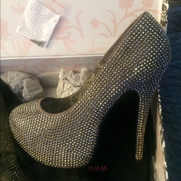 Bordello pewter platforms