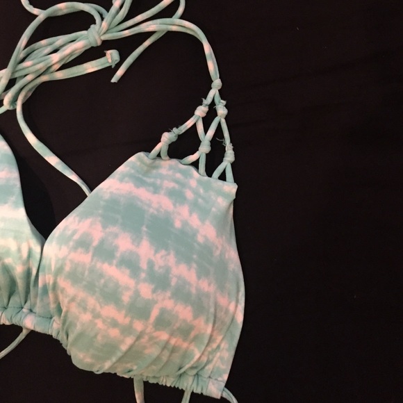 🎉HP🎉NWOT Bathing Suit Top - Picture 3 of 3