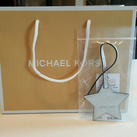 🔴SOLD!🔴 NWT MICHAEL KORS | STAR CHARM - Picture 4 of 4