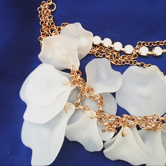 Statement Necklace - Picture 2 of 2