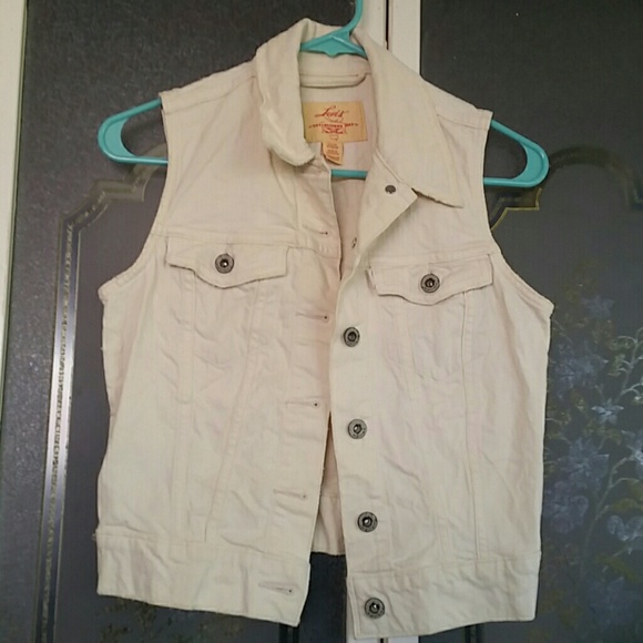 NWOT White Levi's Jean jacket vest