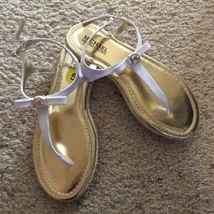 NWOT Michael Kors sandals size 5 white & gold