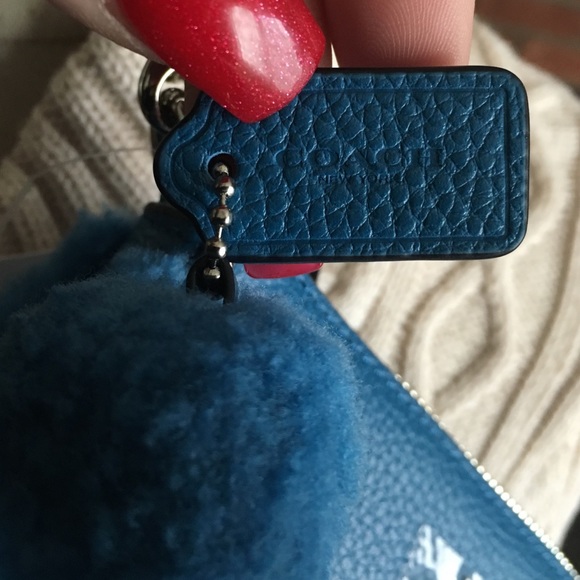 Today only! Auth 'Nolita' Coach Clutch/Wristlet!👛 - Picture 2 of 4