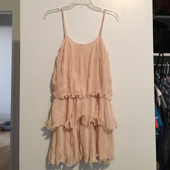 h&m pink ruffle dress