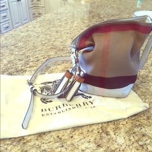 Small canvas Burberry tote -Excellent condition!