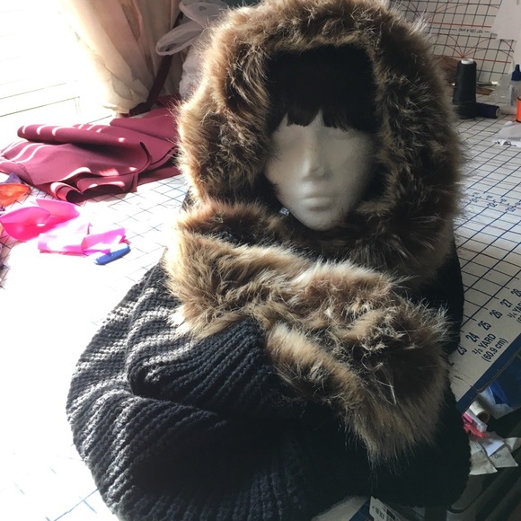 Aldo Bacamo faux fur infinity scarf