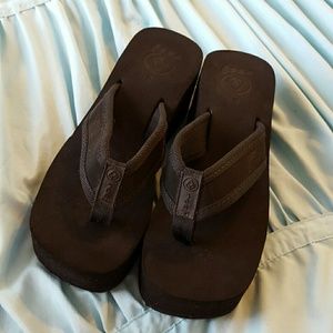 Brand new size 8 Reef platform flip flops