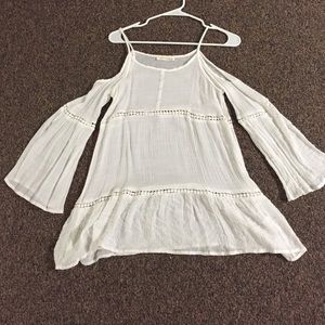 Cute white long sleeve shirt!