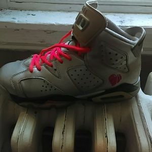Size 6 retro jordans