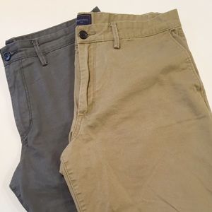 2 Pairs Gap Men's Khaki Shorts