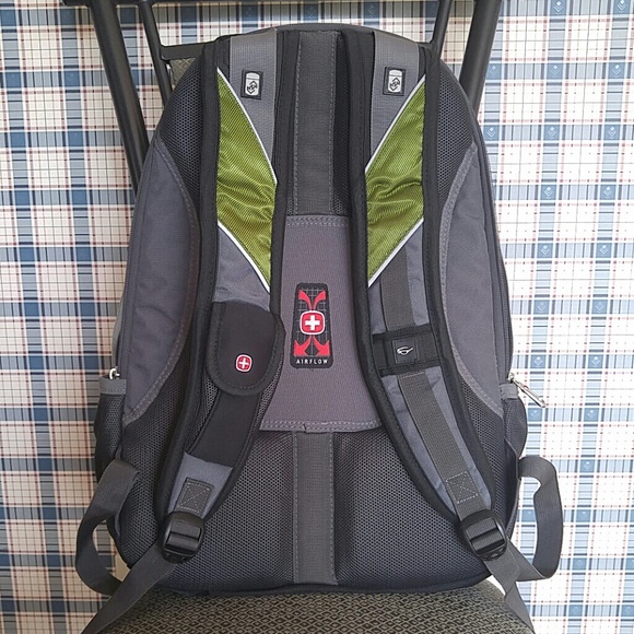 Swiss Army Backpack - Picture 4 of 4
