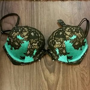 VS push up lacy bra 34C