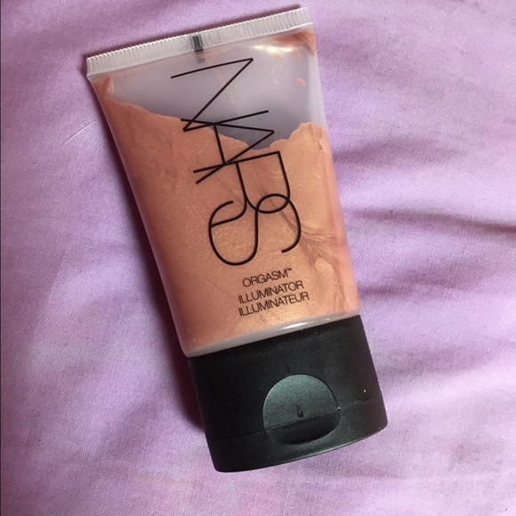 NARS illuminator