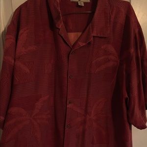 Tommy bahama button up!!