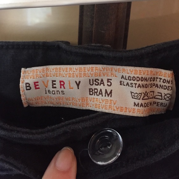 Peruvian Shorts - Picture 2 of 3