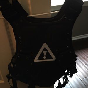 Flosstradamus vest