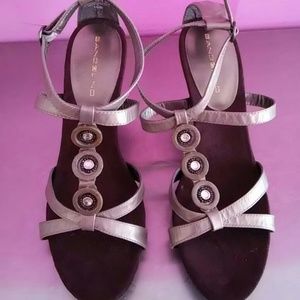 Scrappy sandal